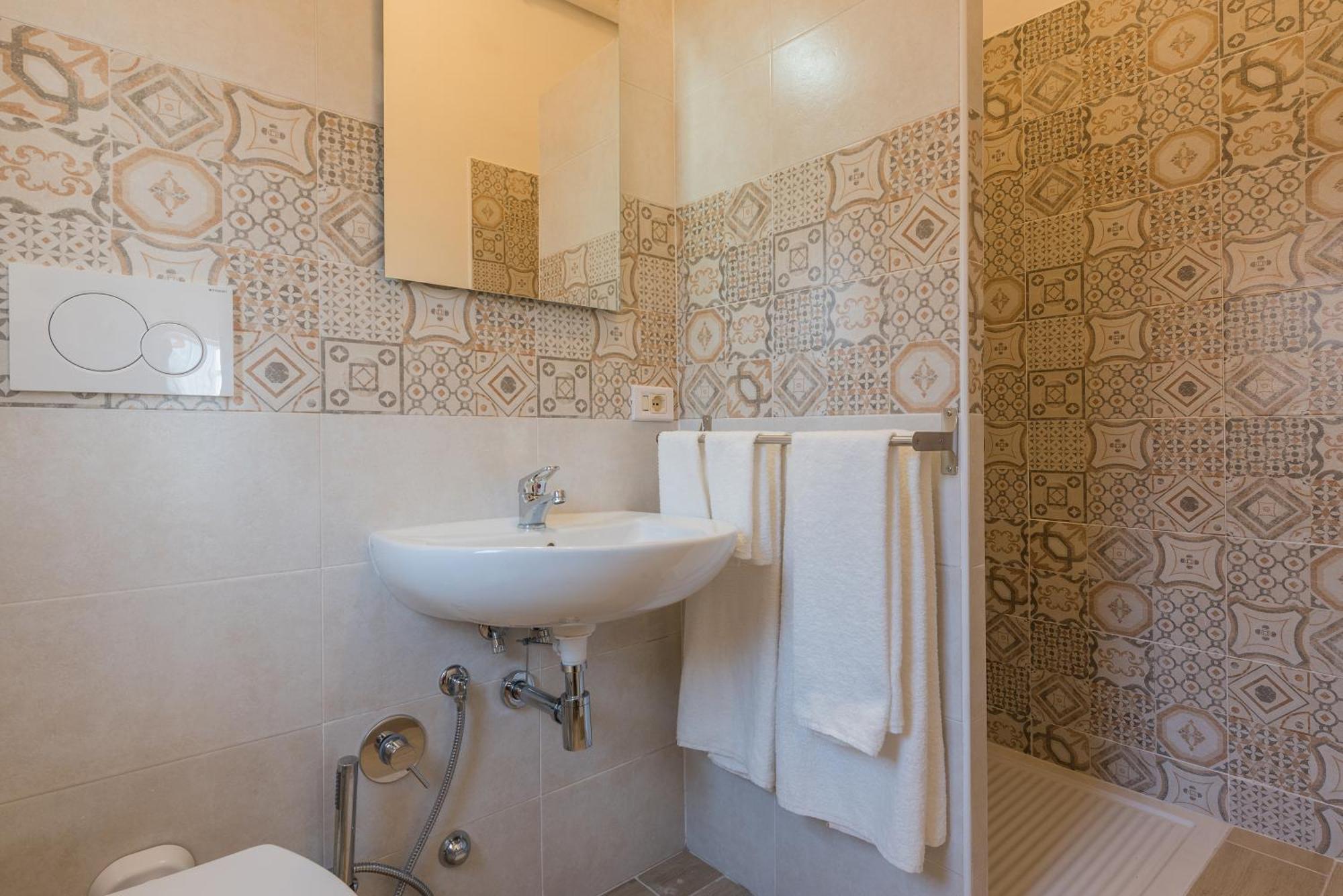 Travelershome Ciampino&Morena Guesthouse Řím Exteriér fotografie