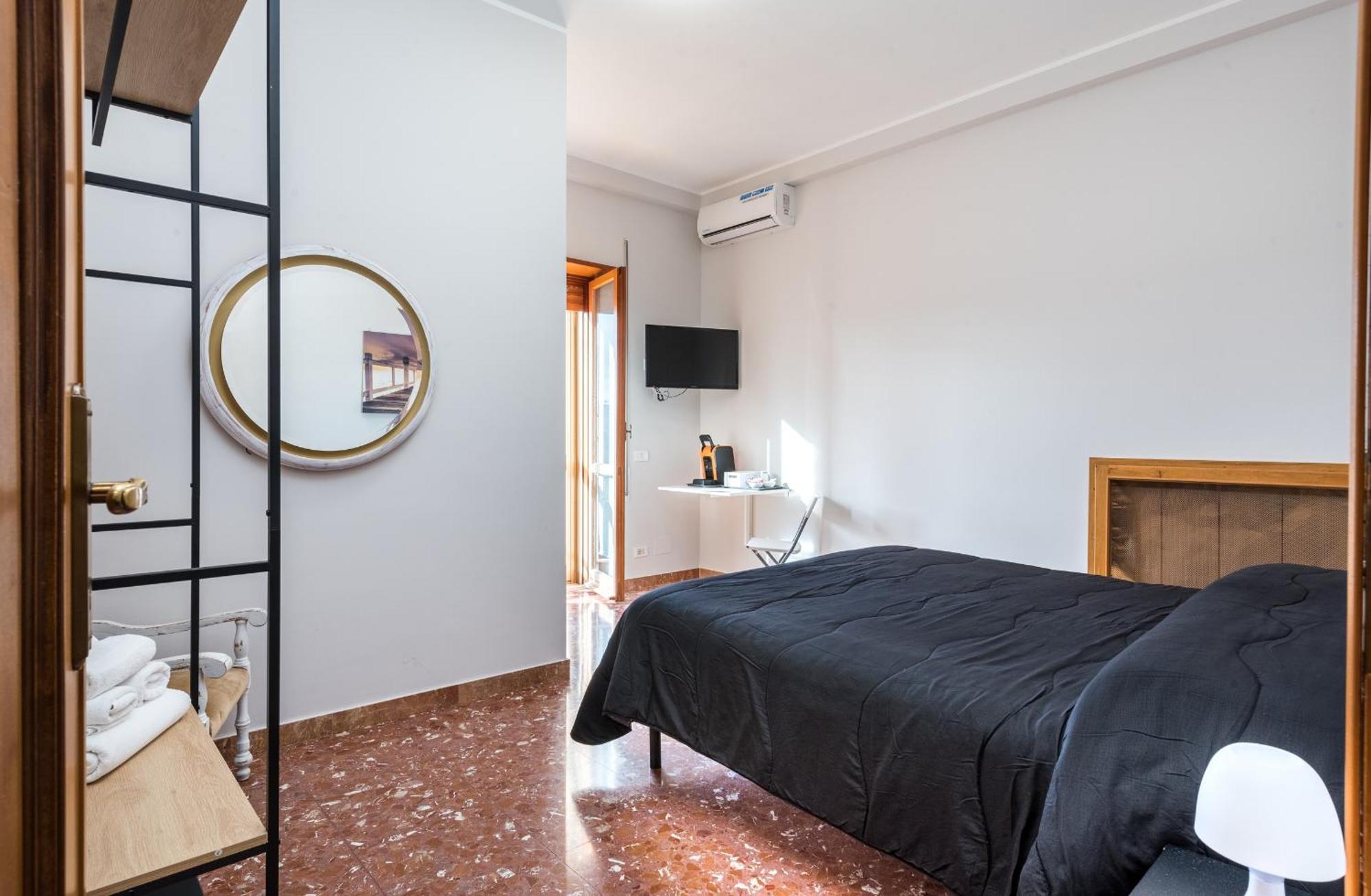 Travelershome Ciampino&Morena Guesthouse Řím Exteriér fotografie