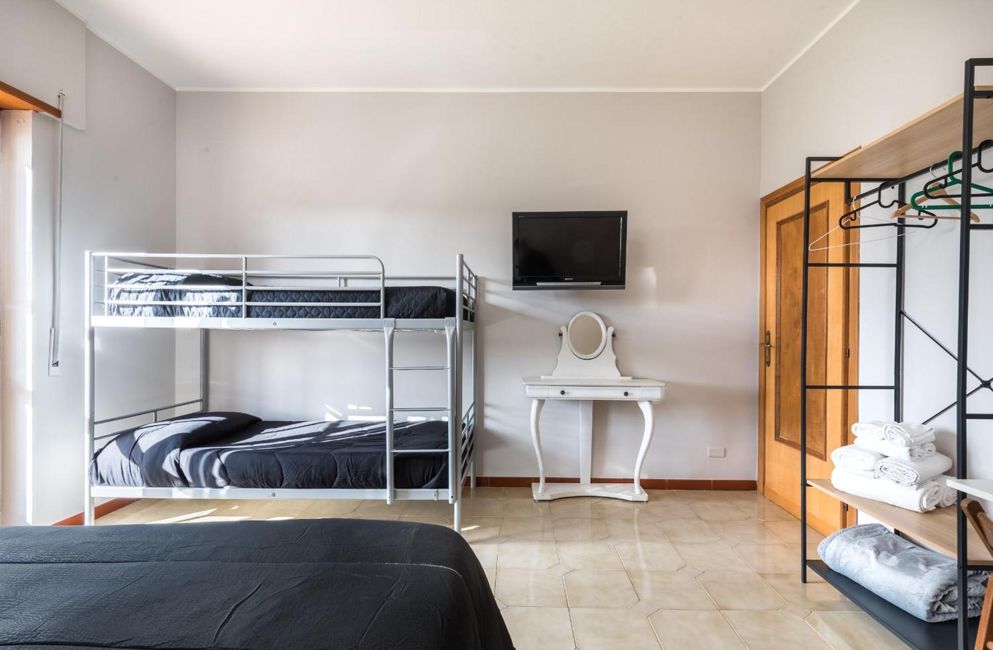 Travelershome Ciampino&Morena Guesthouse Řím Exteriér fotografie