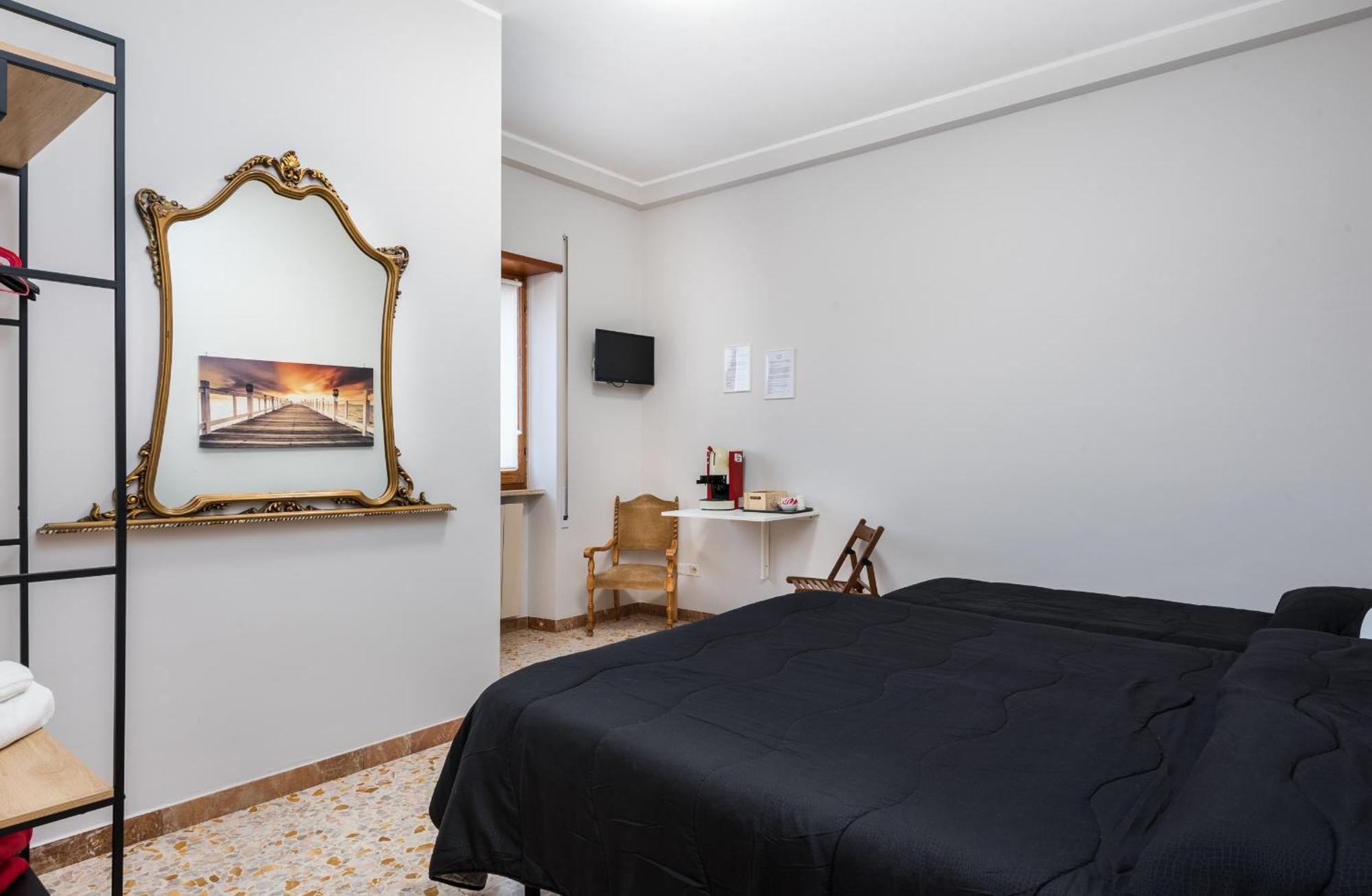 Travelershome Ciampino&Morena Guesthouse Řím Exteriér fotografie